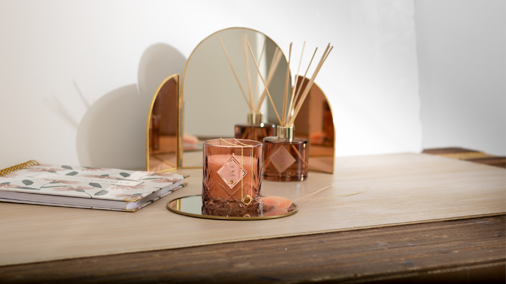 /on/demandware.static/-/Sites-homa-storefront-pt/default/dwc2db72ad/Decoração - Ambientadores_20240124 textos SEO páginas categorias.jpg